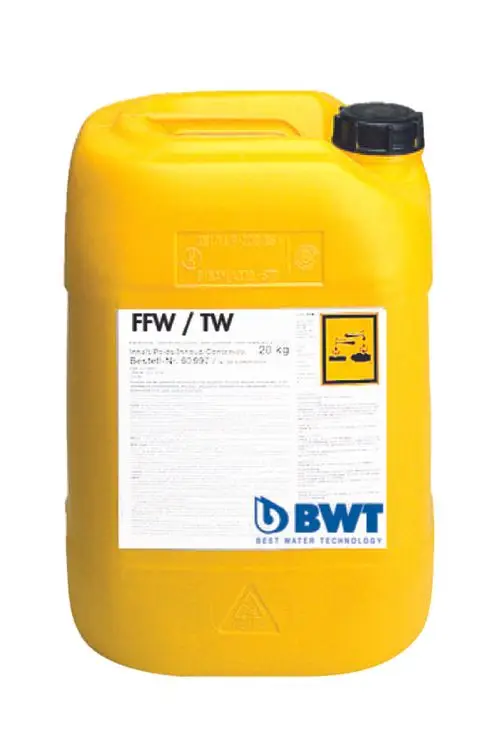 Gelbes Kanister mit schwarzem Deckel, gekennzeichnet mit Sicherheits- und Produktinformationen. BWT-Logo auf der Vorderseite. Inhalt: chemische Lösung zur Entkalkung.